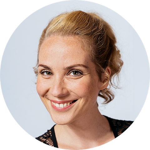 Dr. Julia F. Christensen